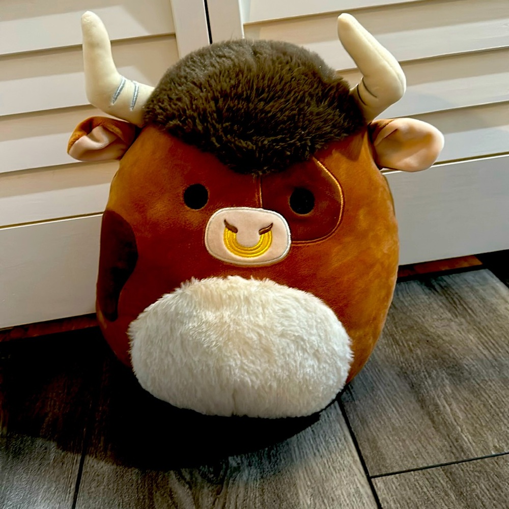 Shep the squishmallow